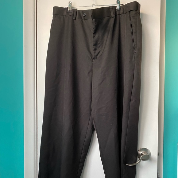 Men’s Black Dress Pants - Picture 2 of 9